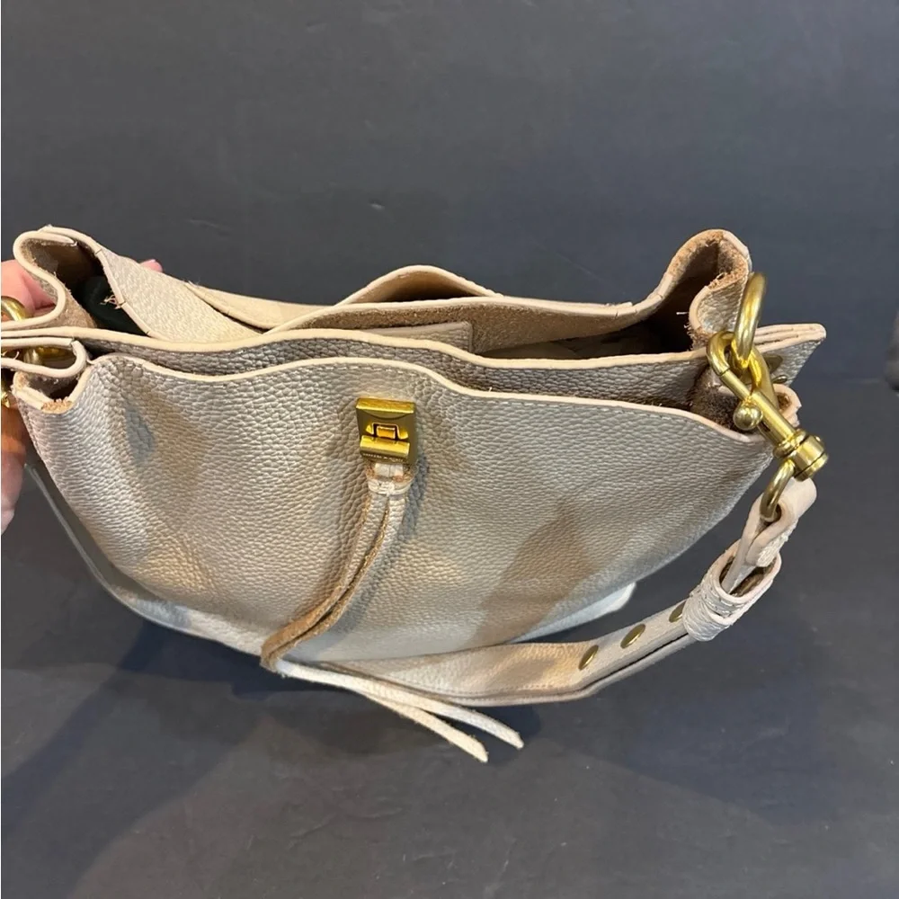 Rebecca Minkoff Darren Leather Shoulder Bag Pebbled Leather Cream Gold Hardware - Picture 5 of 13